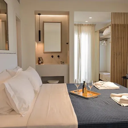 Vrahati La Mer Bleue Boutique Suite מראה חיצוני תמונה