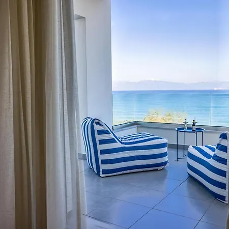 Vrahati La Mer Bleue Boutique Suite מראה חיצוני תמונה