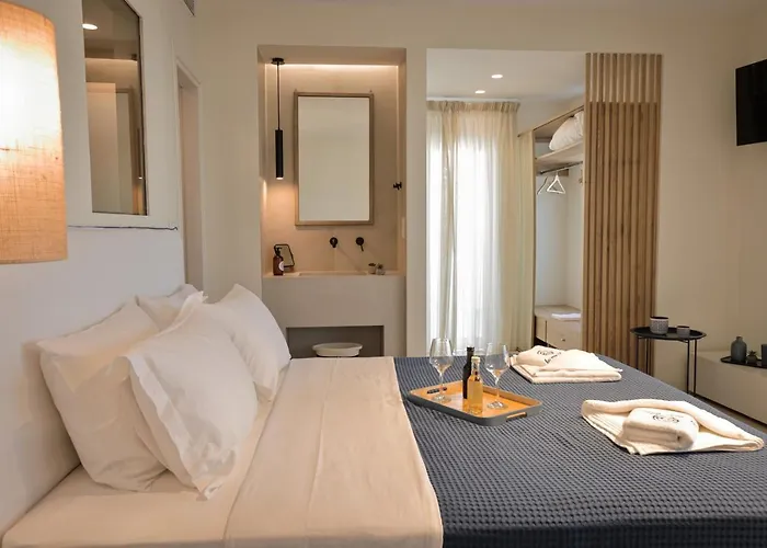 La Mer Bleue Boutique Suite